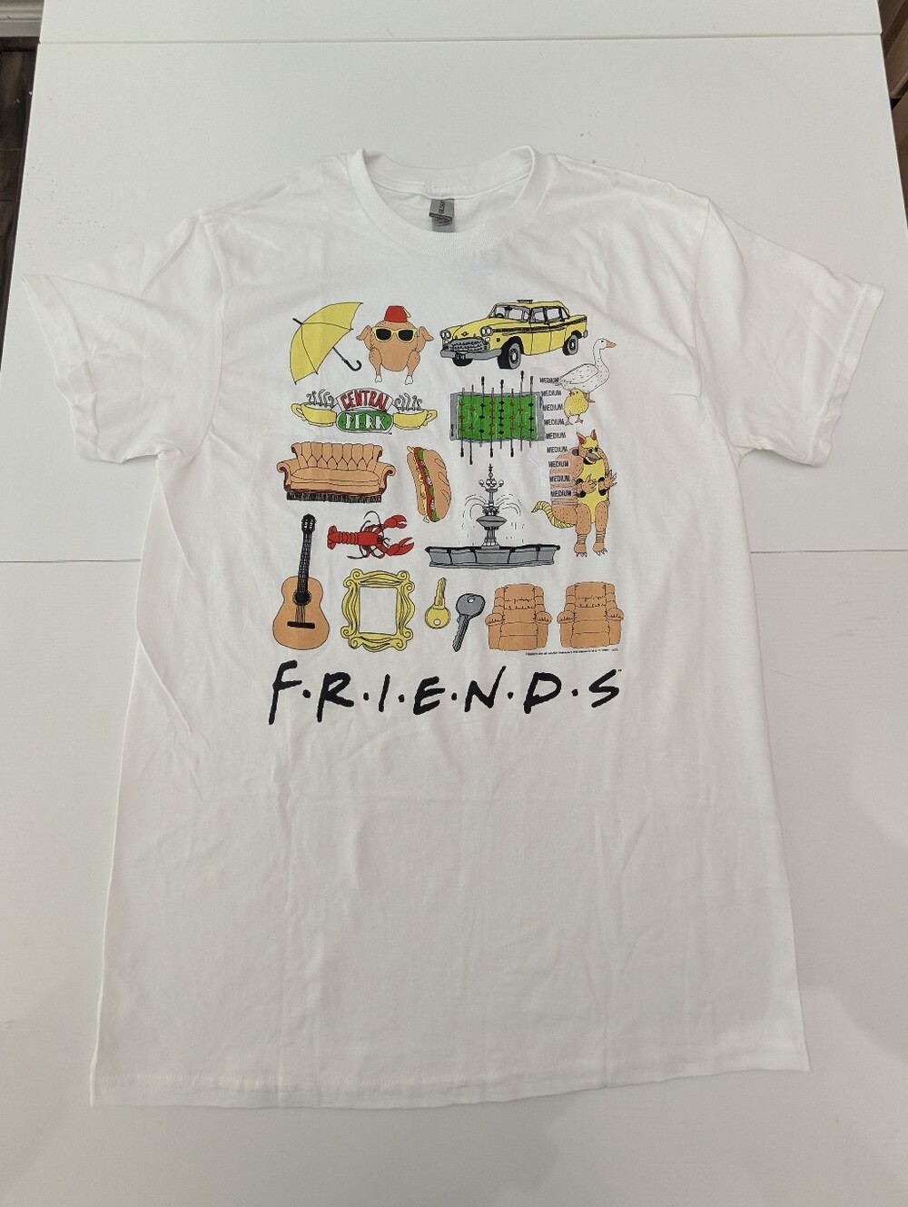 NWT Gildan Men's Friends TV Show White Tee Size M Short Sleeve T-Shirt Icons Y2K